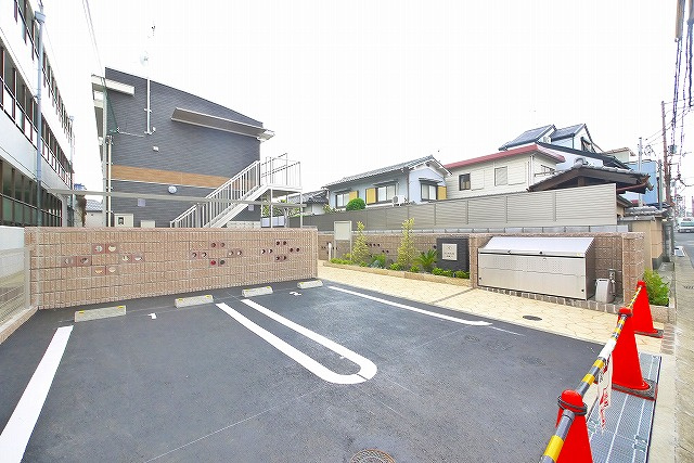 ＡＬＨＯＵＳＥ南城戸の駐車場