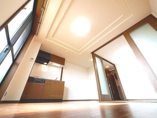エトワール（大福）の内装|こちらの居間で趣味の時間をお楽しみください