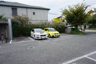 【駐車場】