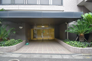 【エントランス】 | エントランス　オートロック完備
