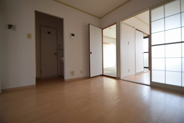 ガーデンホームズⅠ・Ⅱの居間・リビング|ダイニング