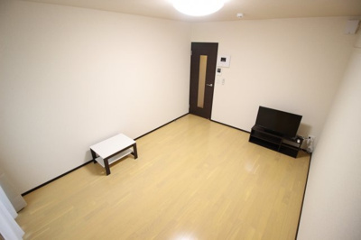 【洋室】 | クレイノウイングス瓜破