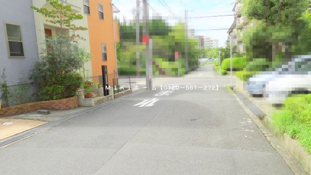箕面市船場西2丁目　中古一戸建の周辺