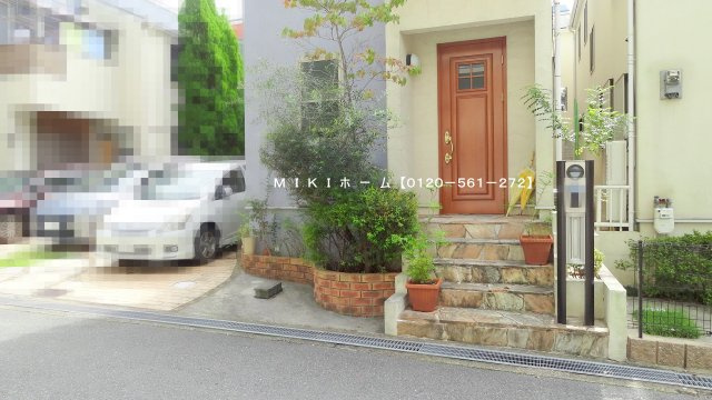 箕面市船場西2丁目　中古一戸建の外観