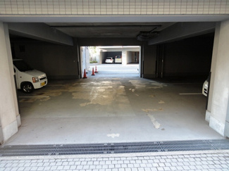 【駐車場】