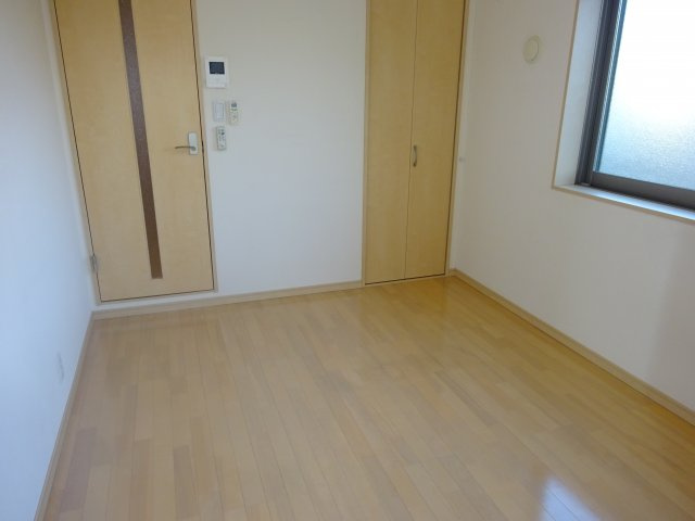 パインヒル南小岩の洋室