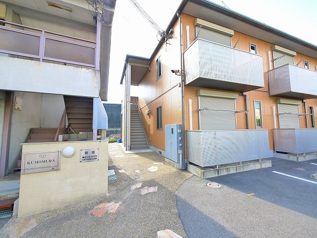 ディアス雲村のエントランス
