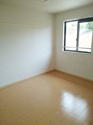 【居間・リビング】 | クローバー三城Ｂ