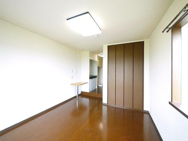 スタジオMの洋室|使い勝手のいい洋室です
