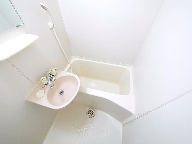 スタジオMの浴室|コンパクトで使いやすいお風呂です