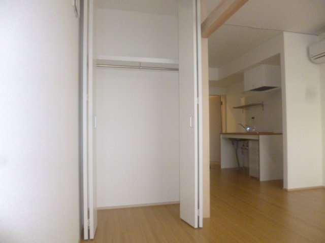 イチカワアパートメンツ＋アトリエの収納