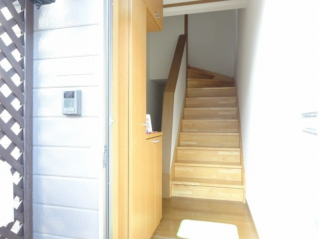 キングパレスⅠの玄関