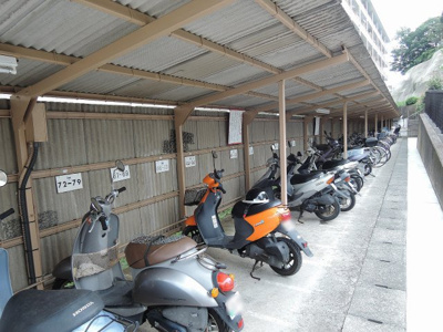 【その他共用部分】 | 常緑ハイツ　 | バイク置場