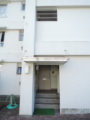 【エントランス】 | 汐見台団地1409号棟 | エントランス部分