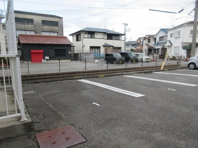 ハイツヒロの駐車場
