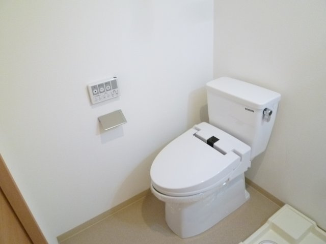 Fメゾン北加賀屋I番館のトイレ