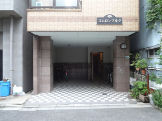 【エントランス】