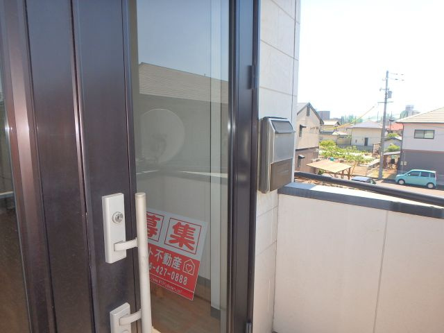 オフィスしらが　事務所の玄関