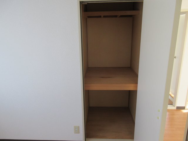 イワサキハイツの収納