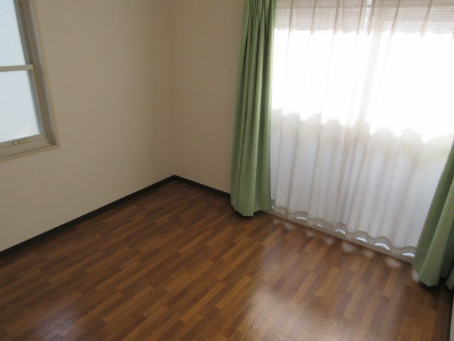 イワサキハイツの寝室