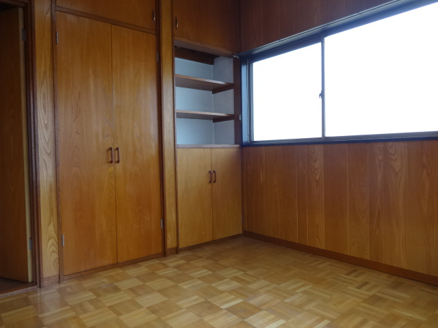 東村山市本町３丁目の一戸建ての収納