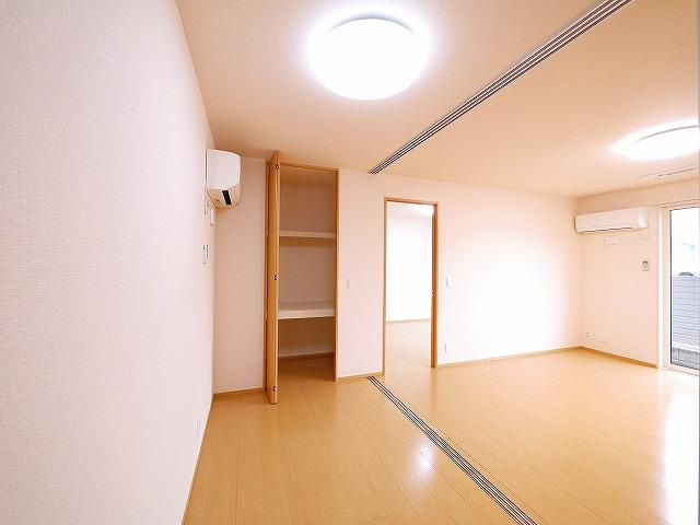 メゾンラフィーネ（外山）の洋室|きれいな洋室です