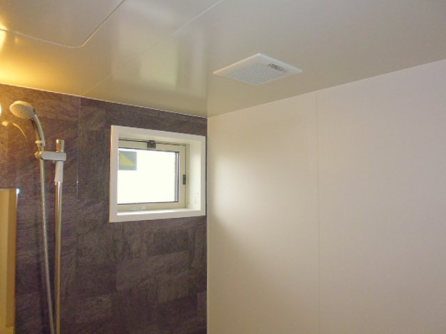 アドラブール　Ｈの浴室