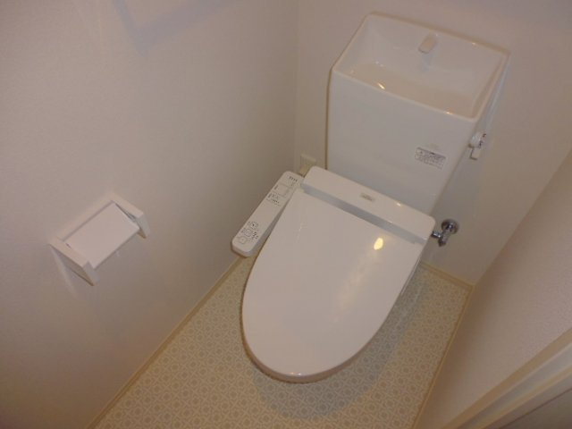 アドラブール　Ｈのトイレ|シャワー付きトイレ