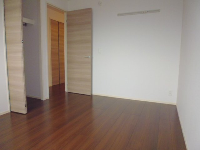 アドラブール　Ｈの寝室|洋室