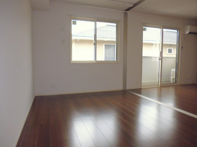 アドラブール　Ｈの洋室