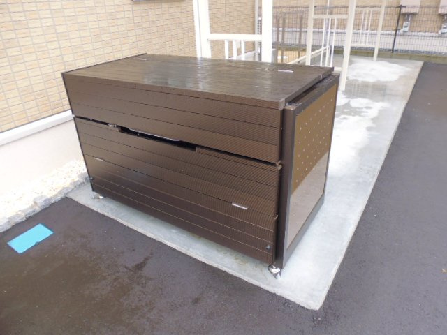 アドラブール　Ｈのその他共用部分|敷地内専用ゴミステーション