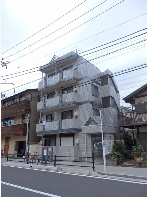 メゾンウイングの外観