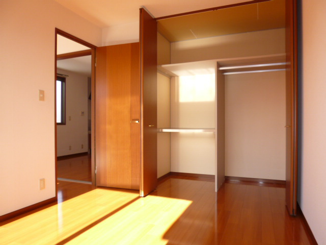 フローラルコートＢの寝室|洋室