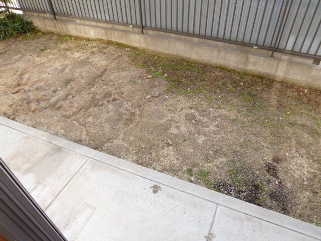 フローラルコートＢの庭