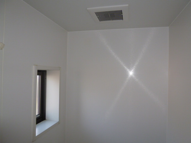 フローラルコートＢの浴室|浴室窓