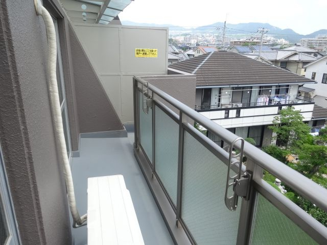 コンフィメゾン中山寺のバルコニー
