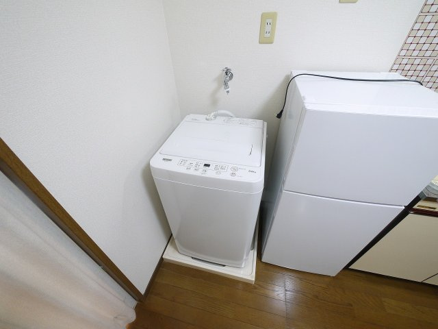 桜館の設備|嬉しい室内洗濯機置き場がございます。