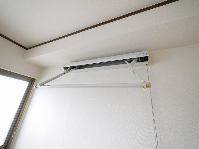 桜館の設備|室内物干しも完備されています