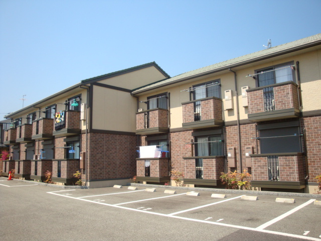 シャルマン松香園の駐車場