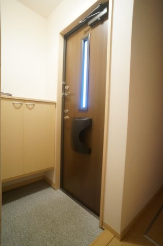 シャルマン松香園の玄関