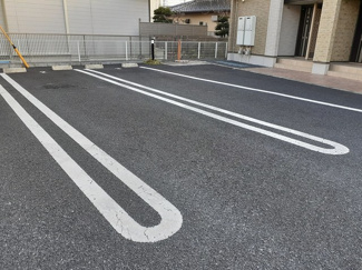 【駐車場】