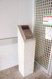 【エントランス】