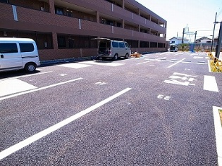 【駐車場】 | ビアン・ゼルコバ