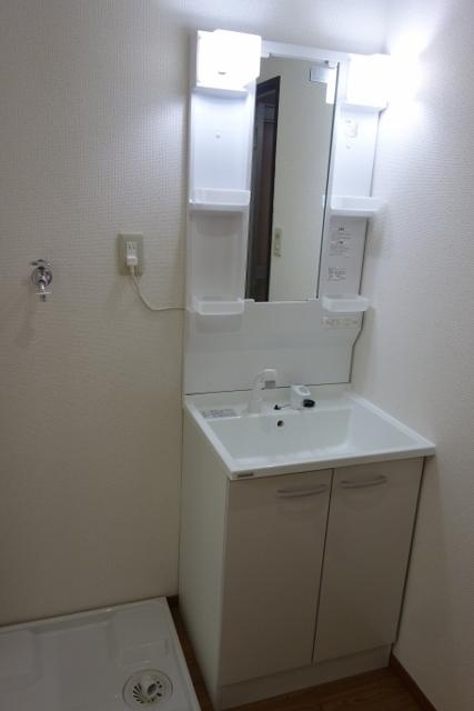 足立区足立１丁目の賃貸マンションの独立洗面台|新設