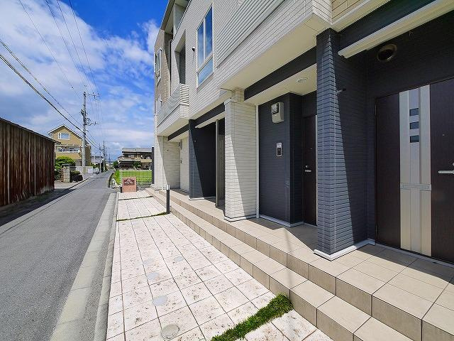 ヒーリング　ヴィレッジのその他共用部分|見通しがよく清潔感のある間取りです