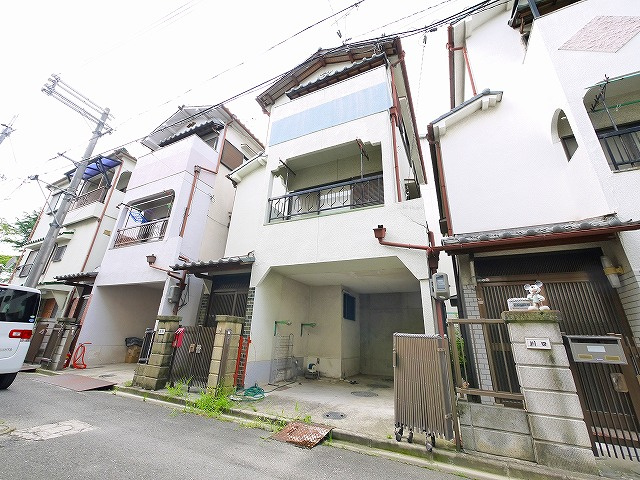 南京終丸山戸建の外観|キレイな外観です。