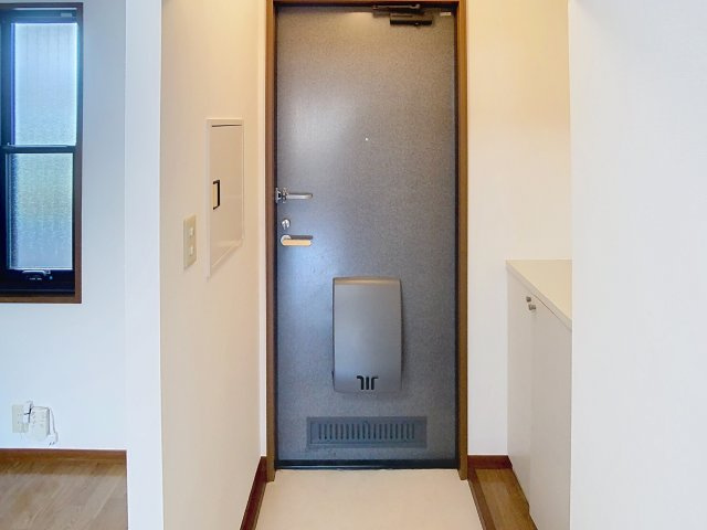 サンプレイスほなみの玄関
