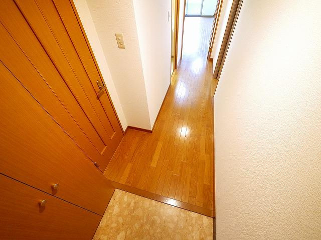 ベルデ帝塚山の玄関