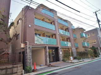 【外観】 | プレール・ドゥーク渋谷幡ヶ谷Ⅱ
管理の行き届いた「木下の賃貸」は２４時間管理で女性も安心！ペット相談可なのが嬉しいです
