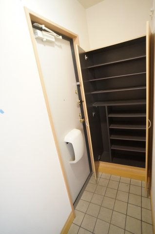 ウィルコート口谷東　B棟の玄関